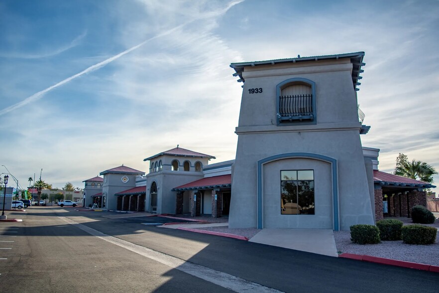 1933 E University Dr, Mesa, AZ for rent - Building Photo - Image 2 of 12