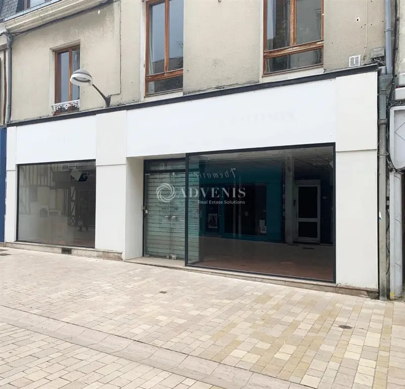 Location Commerce 124 m² - Photo 1