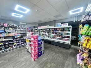 48 High St, Holywell to rent Interior Photo- Image 2 of 5