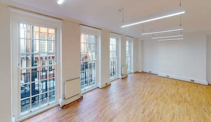 8 Wimpole St, London to rent - Interior Photo - Image 2 of 10