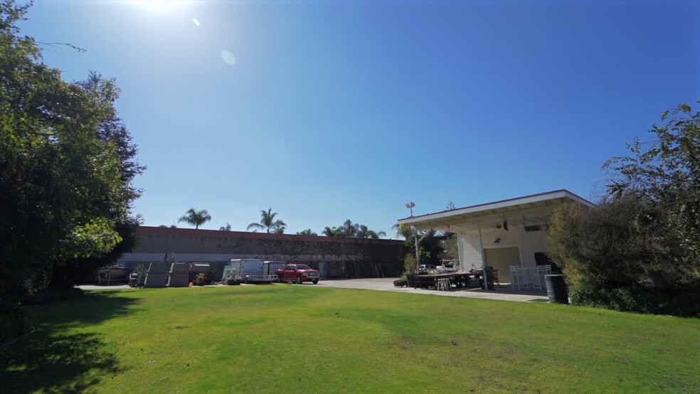 17066 Palmdale Ln, Huntington Beach, CA for sale - Commercial Listing Video - Image 2 of 26