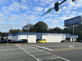 North Columbus Industrial, High Visibility! - Commercial Property