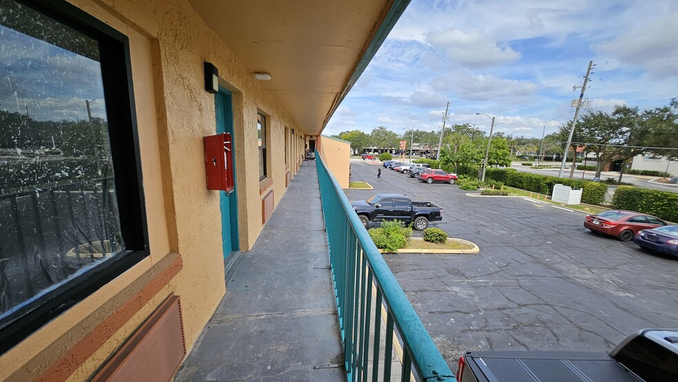 670 E Vine St, Kissimmee, FL for sale - Building Photo - Image 3 of 36