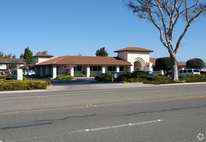 1201 E Ocean Ave, Lompoc, CA for rent - Building Photo - Image 3 of 12