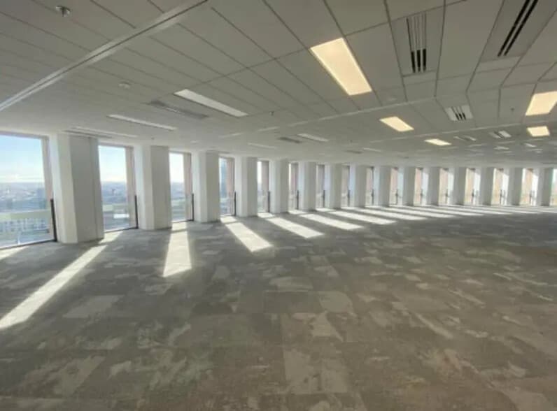 Office in Lyon to rent - Interior Photo - Image 2 of 13