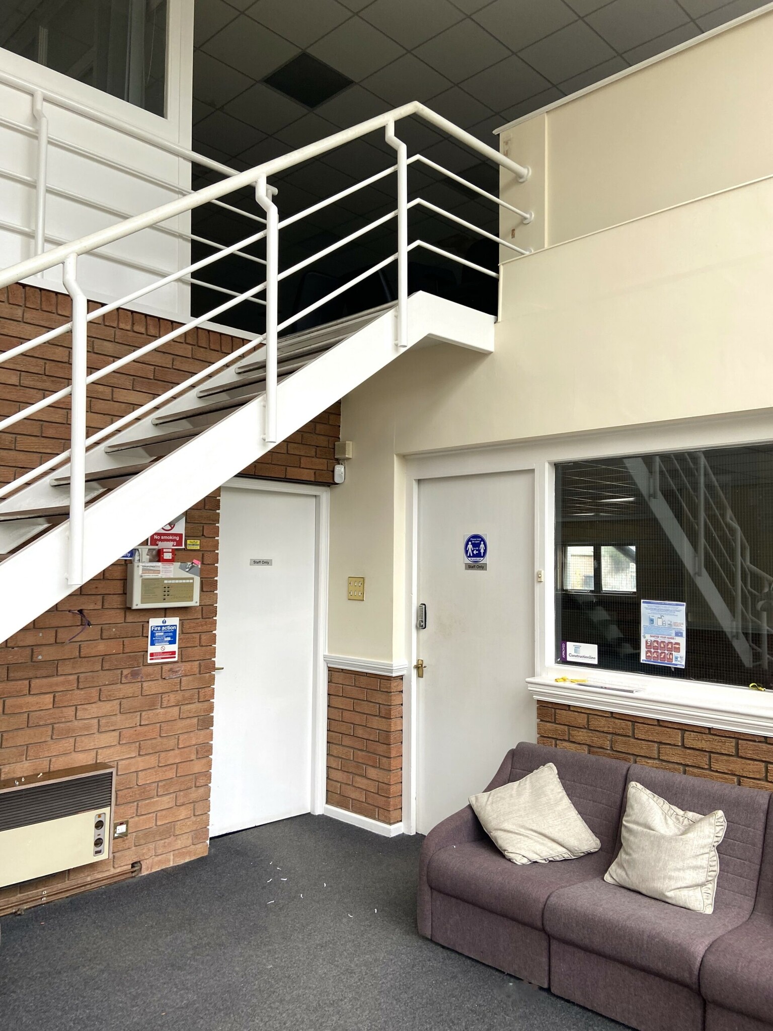 12A Metcalf Dr, Accrington to rent Interior Photo- Image 1 of 4