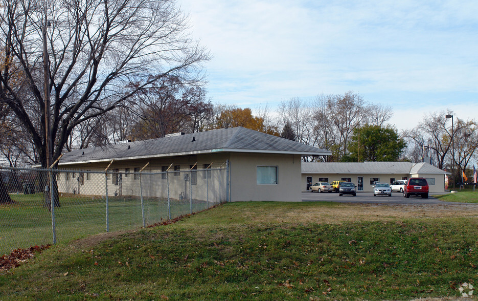 7654 E US Highway 20, Michigan City, IN for rent - Building Photo - Image 1 of 1