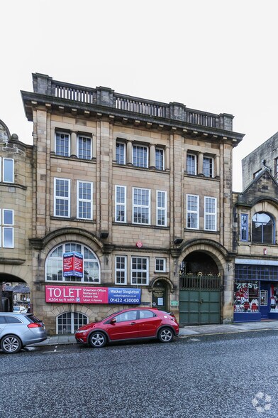 12 Horton St, Halifax for sale - Primary Photo - Image 1 of 1