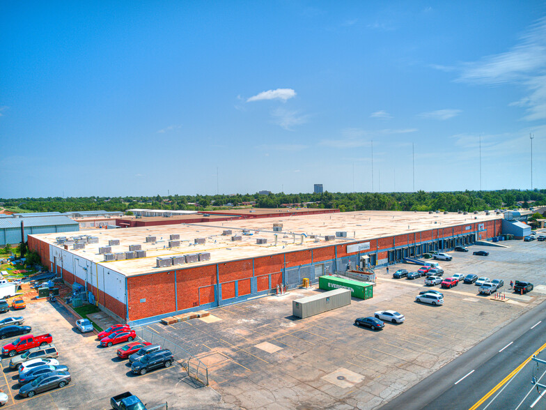 615 W Wilshire Blvd, Oklahoma City, OK for rent - Building Photo - Image 1 of 20