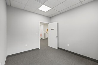 59 E Mill Rd, Long Valley, NJ for rent Building Photo- Image 1 of 9