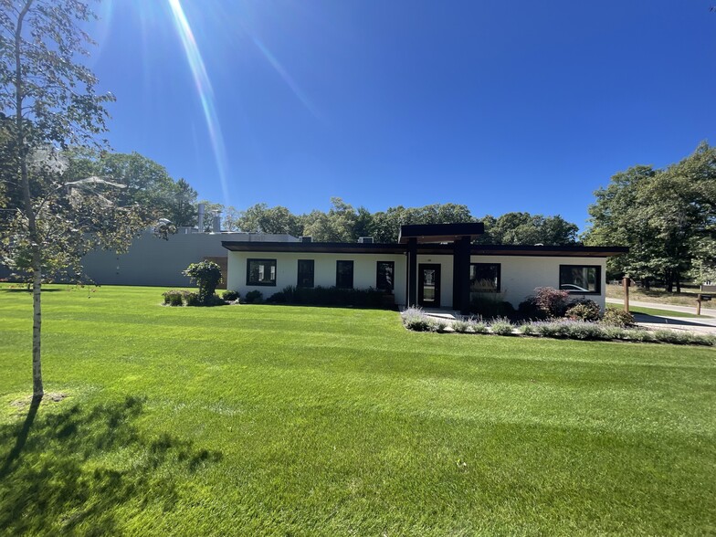 8155 Cook St, Montague, MI for sale - Primary Photo - Image 1 of 1