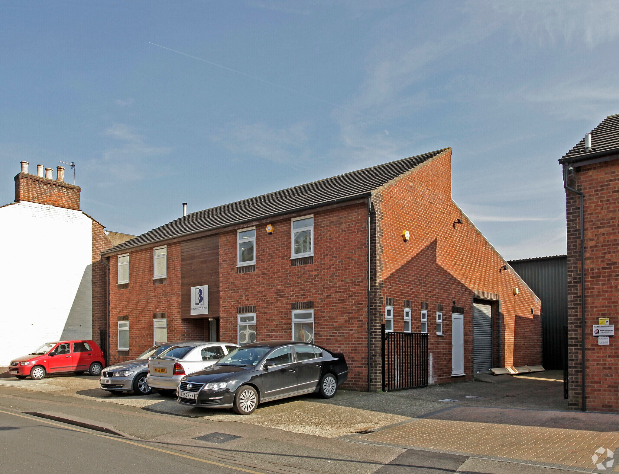 25-33 & 35-37 Hastings Street, Luton, portfolio of 2 properties for sale on LoopNet.co.uk Building Photo- Image 1 of 3