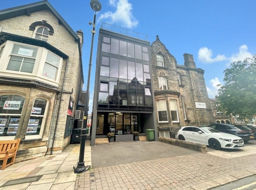 Raglan St, Harrogate to rent Building Photo- Image 1 of 2