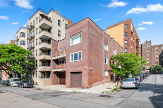 9 Chittenden Ave, New York, NY for sale Building Photo- Image 1 of 18