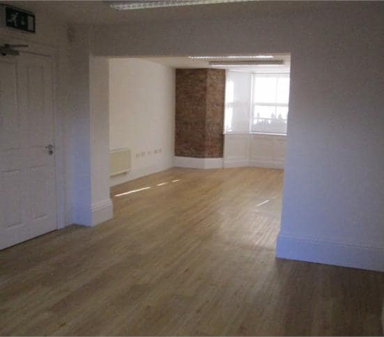 43 Victoria Rd, Darlington to rent - Interior Photo - Image 3 of 3