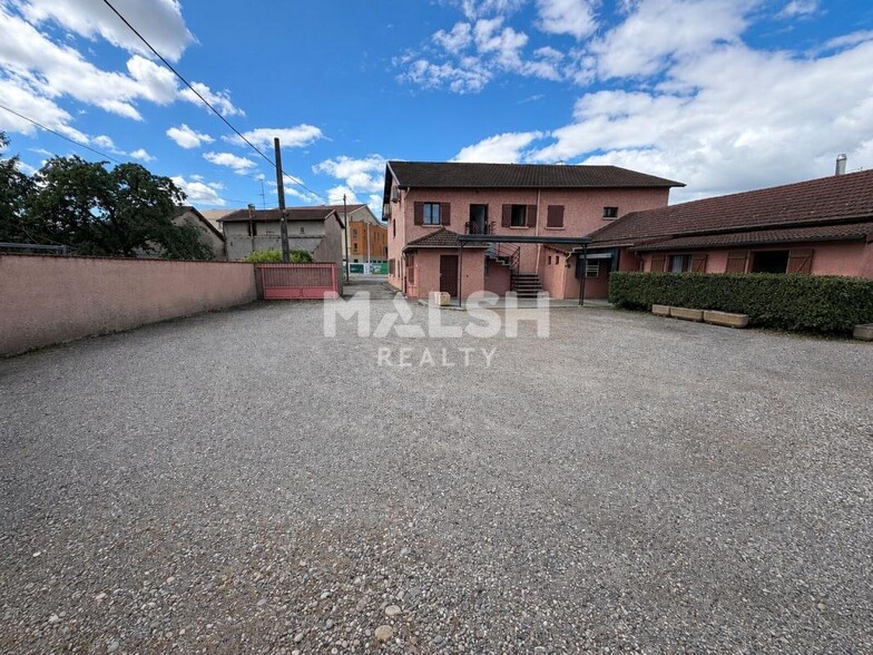 Retail in La Verpillière for sale - Building Photo - Image 3 of 10