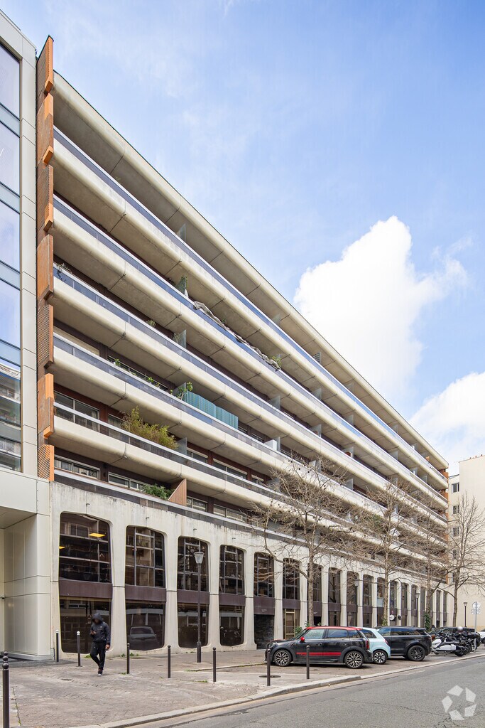 Location Bureaux 270 m² - Photo 1