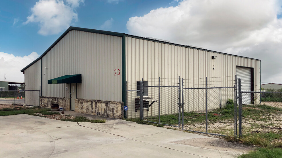 23 Nafta Cir, New Braunfels, TX for sale - Building Photo - Image 1 of 4