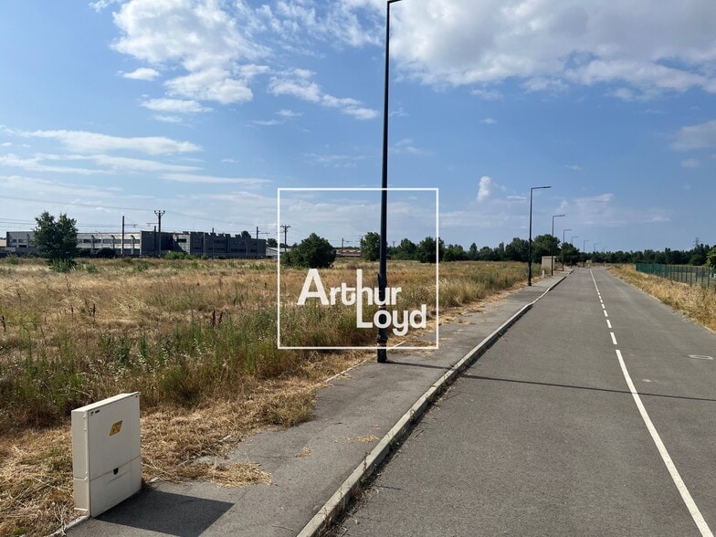 Boulevard Du Grand Castaing, Muret for sale - Building Photo - Image 2 of 5