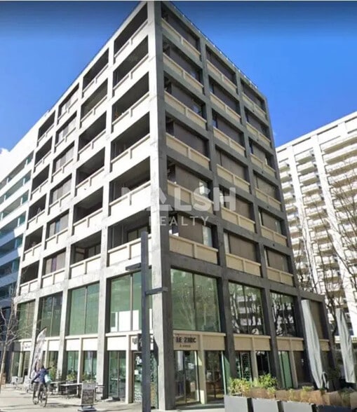 Retail in Lyon to rent - Building Photo - Image 3 of 3