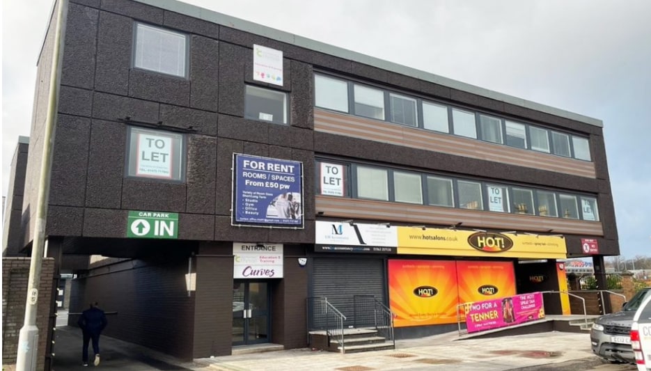 13 Low Glencairn St, Kilmarnock to rent Building Photo- Image 1 of 3