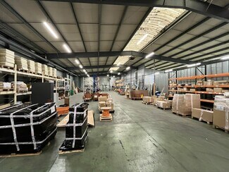 More details for 11 Avenue Georges Politzer, Trappes - Industrial to Rent