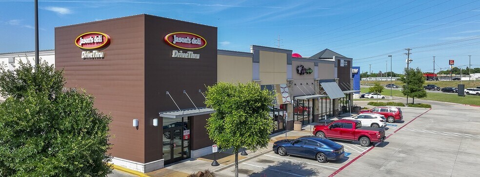 905 N Highway 67, Cedar Hill, TX for sale - Building Photo - Image 1 of 1