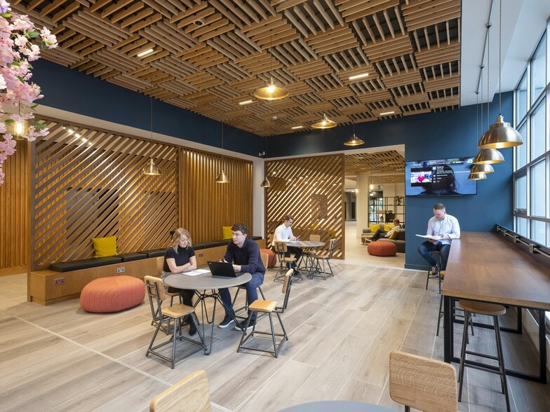 368 Alexandra Para, Glasgow to rent - Interior Photo - Image 3 of 14