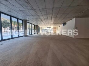 Office / Retail in Barcelona, Barcelona to rent Interior Photo- Image 2 of 3