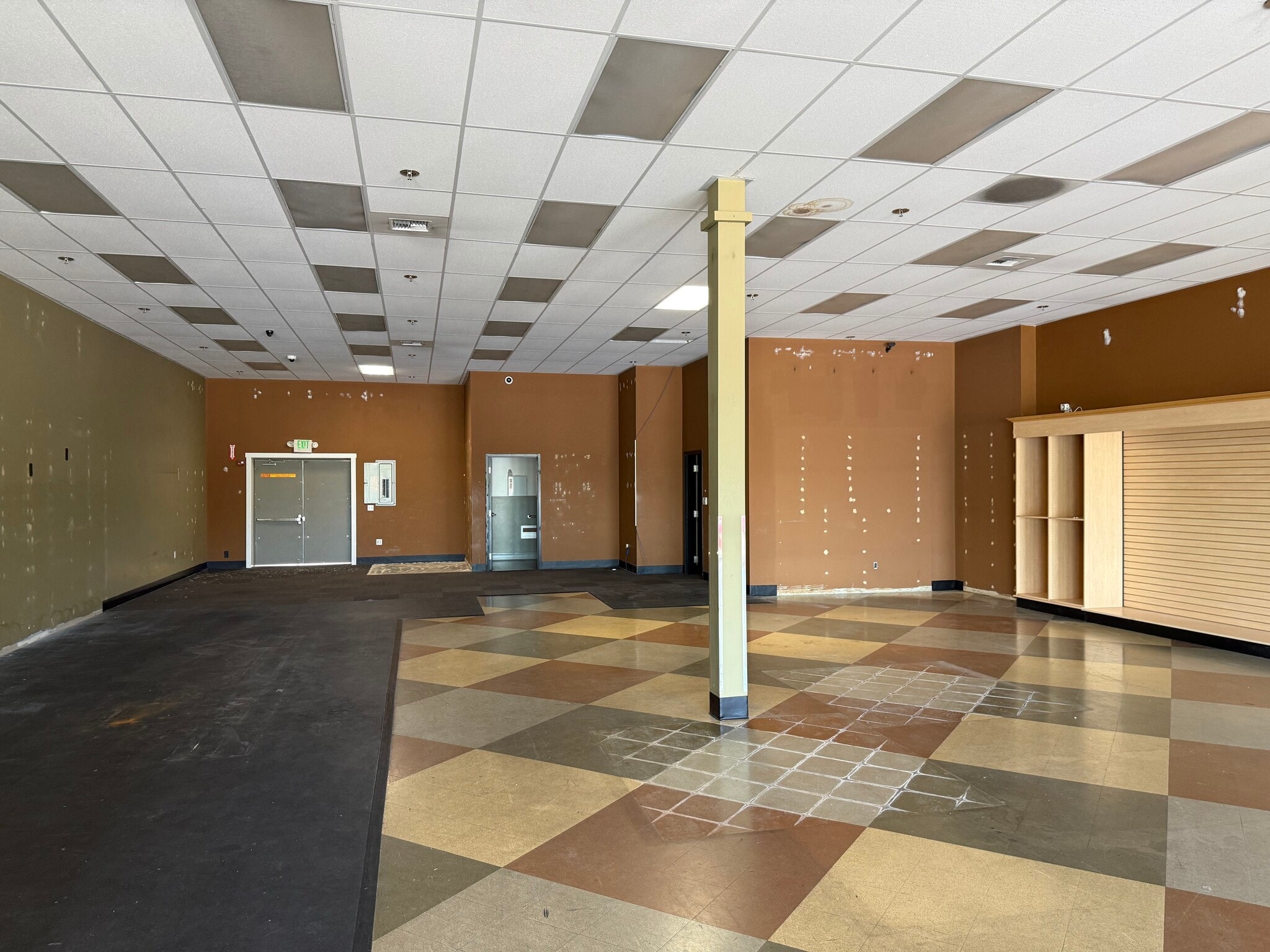 15423 SE 272nd St, Kent, WA to rent Interior Photo- Image 1 of 2