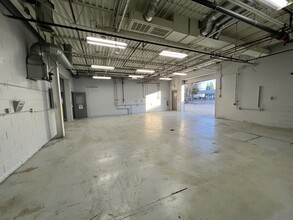 Industrial Cannabis Suites - 1,000 sf+, Warren, MI for rent Interior Photo- Image 1 of 2