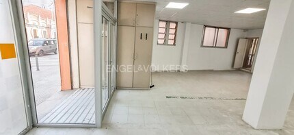 Retail in Mollet del Vallès, Barcelona to rent Interior Photo- Image 2 of 6