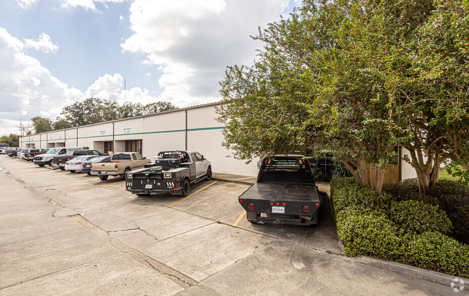 11800 Industriplex Blvd, Baton Rouge, LA for sale - Building Photo - Image 2 of 31