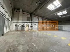 Industrial in Paris to rent - Interior Photo - Image 2 of 11