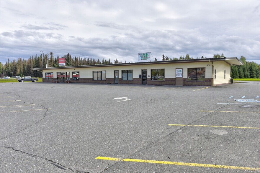 10735 Kenai Spur Hwy, Kenai, AK for rent - Building Photo - Image 1 of 4