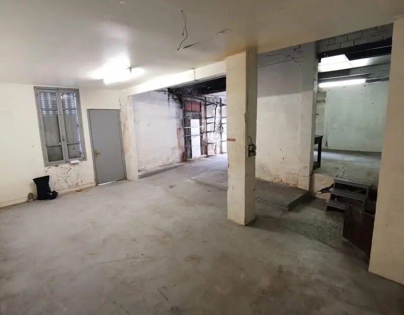 Industrial in Paris to rent Building Photo- Image 1 of 7