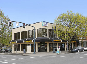 1001-1007 NE Broadway St, Portland, OR for rent Building Photo- Image 1 of 2