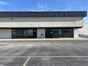 1303-1383 E Pershing Rd, Decatur, IL for rent Building Photo- Image 1 of 10