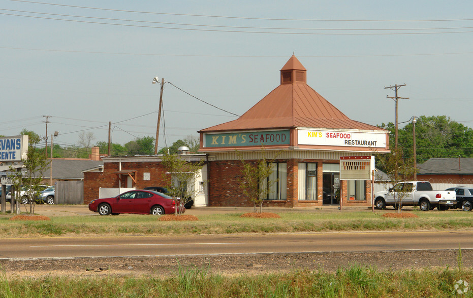 1675 University Blvd, Jackson, MS for sale - Building Photo - Image 1 of 1