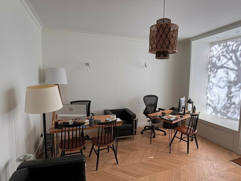 Office in Vincennes to rent - Interior Photo - Image 1 of 7
