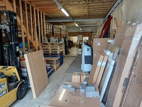 22 Bull Ln, London to rent Interior Photo- Image 1 of 4