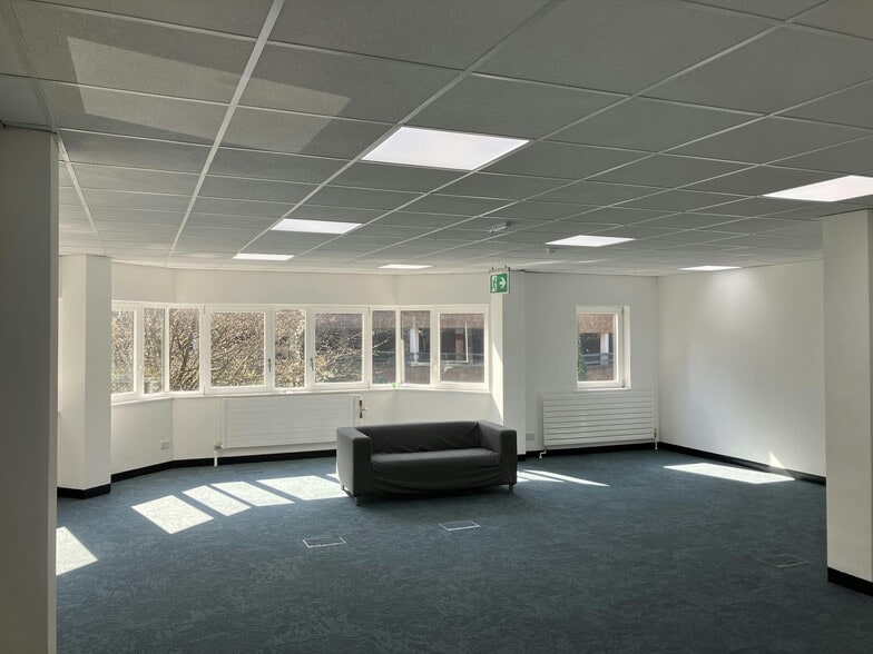 Fitzalan Rd, Cardiff to rent - Interior Photo - Image 2 of 7
