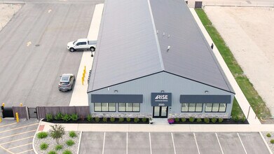 2550 Tracy Rd, Northwood, OH to rent Building Photo- Image 1 of 3