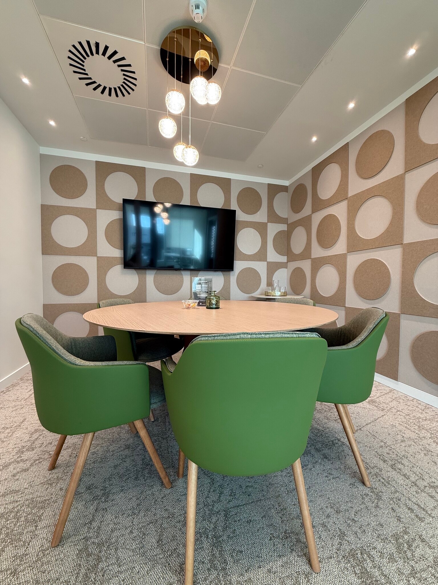 Co-working Space in Madrid, Madrid to rent Interior Photo- Image 1 of 8