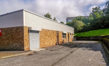 Waverley St, Bathgate to rent Building Photo- Image 2 of 4