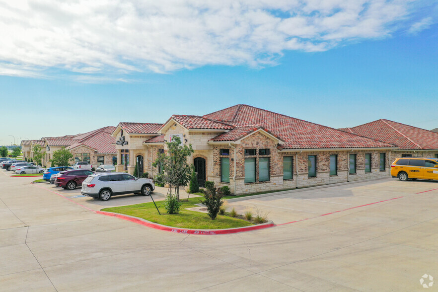 3400 N Tarrant Pkwy, Fort Worth, TX for rent - Building Photo - Image 2 of 4