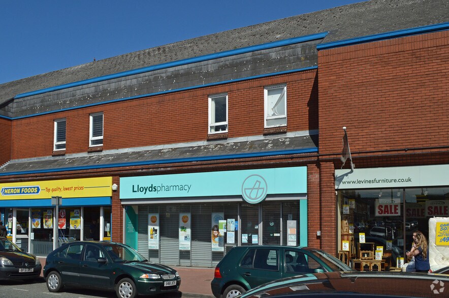 545-589 Bearwood Rd, Smethwick B66 4BJ 