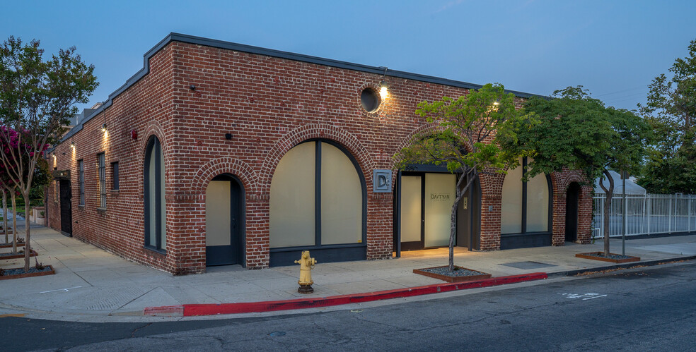 880 E Broadway, Glendale, CA for sale - Building Photo - Image 2 of 24