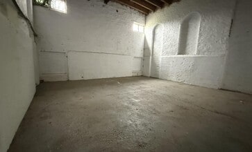 Ashford Rd, Faversham to rent Interior Photo- Image 2 of 4