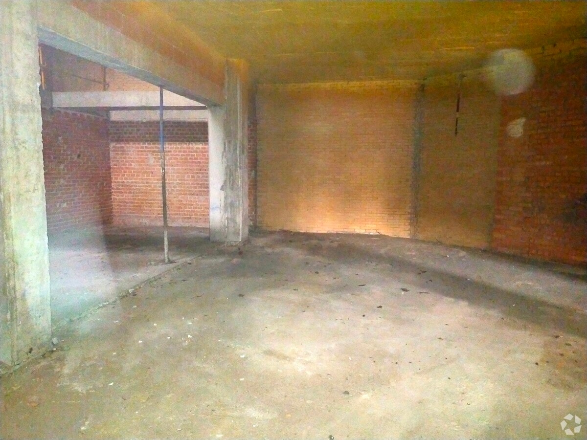 Calle Antonio Van de Pere, 77, Valdemoro, MAD 28342 - Unit Puerta L2, Esc. 2 -  - Interior Photo - Image 1 of 6